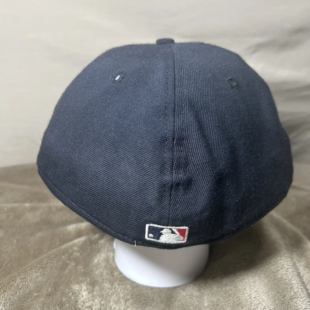 Vintage New Era 59FIFTY NY Yankees Hat Size 8 Made In USA Grey Underbrim Navy